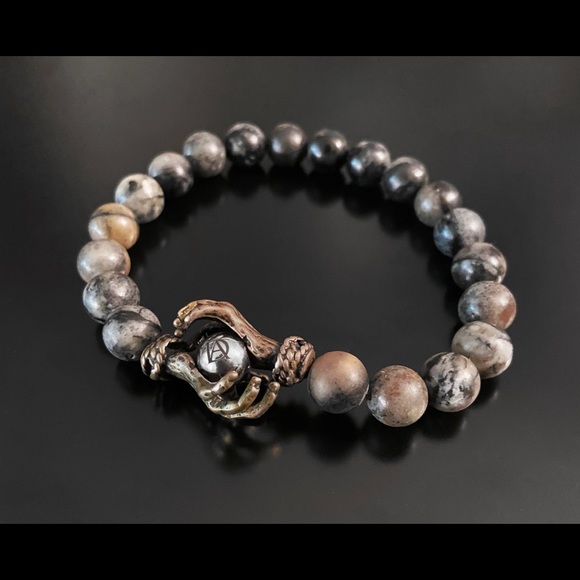 DeMarcus Alexan 8mm Black Gradient Holding Hands Stone Bracelet - Picture 1 of 1